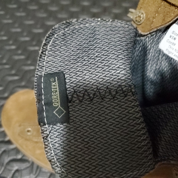 McRae boots - 5.5W - Picture 7 of 7